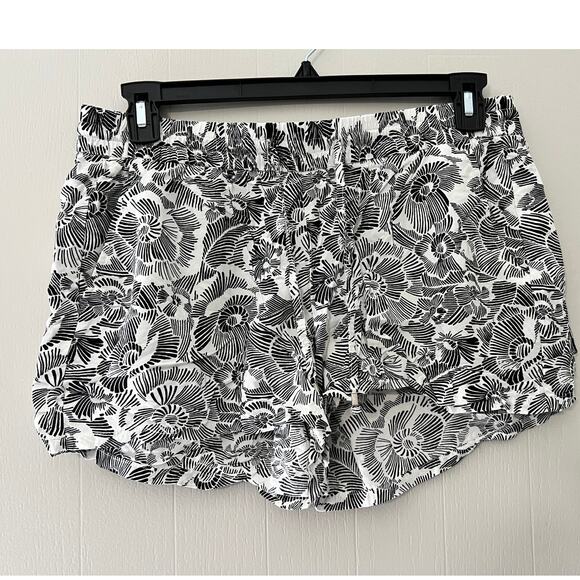 Old Navy Pants - Old Navy Size Large Black and White Soft Drawstring Shorts